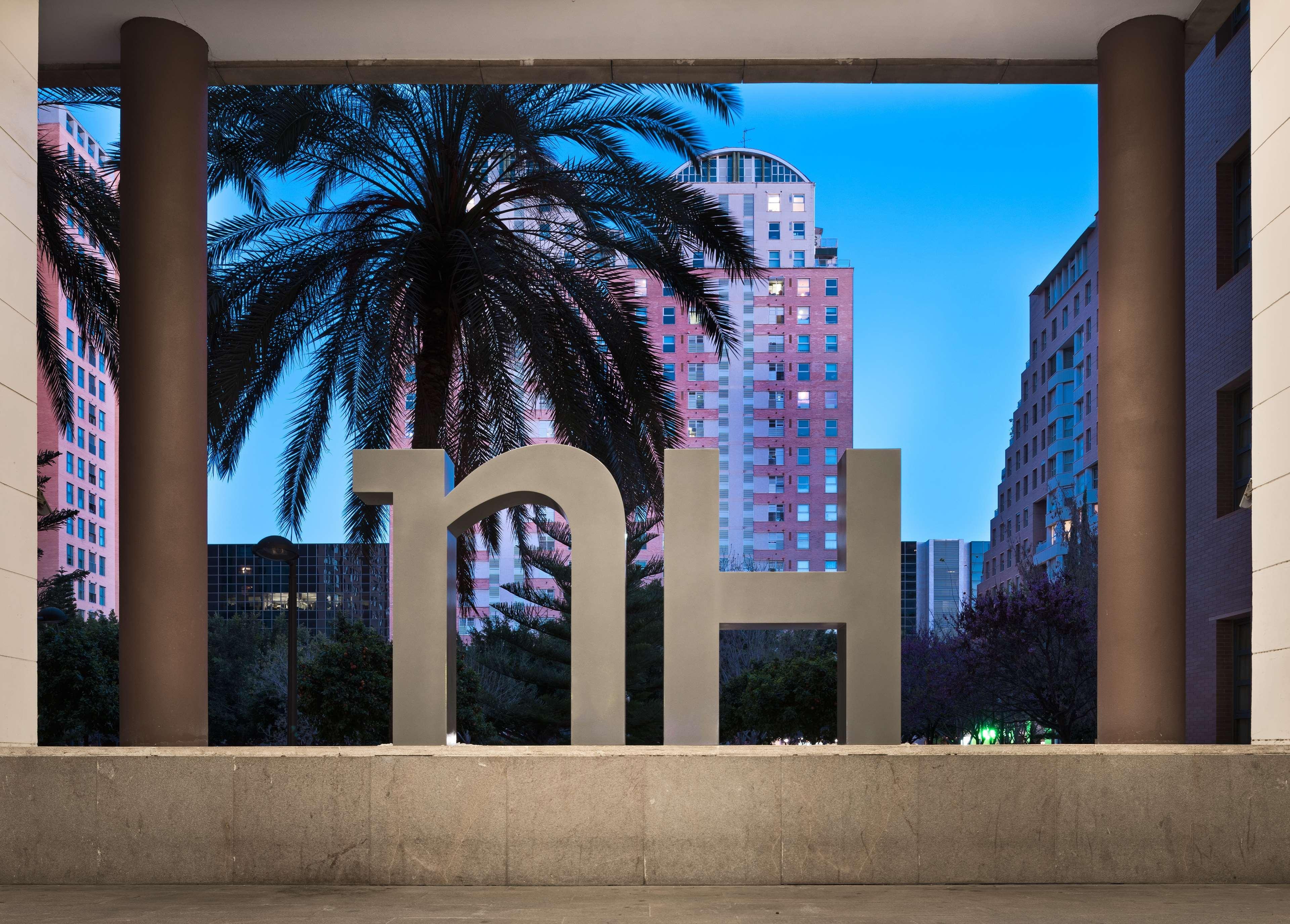 Nh Valencia Las Artes Exterior photo